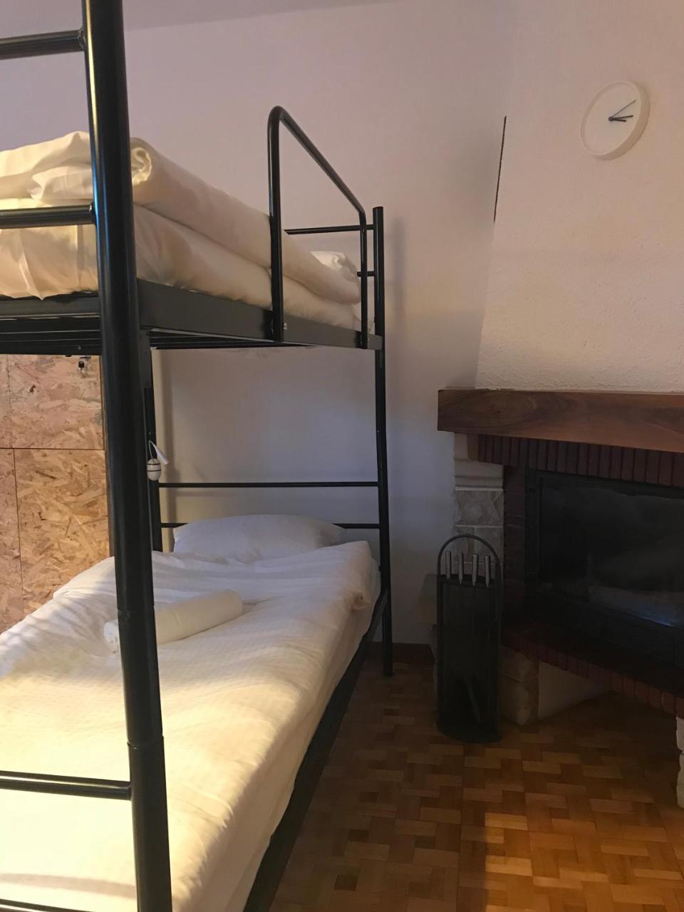 Boby Hostel Krakow Bagian luar foto